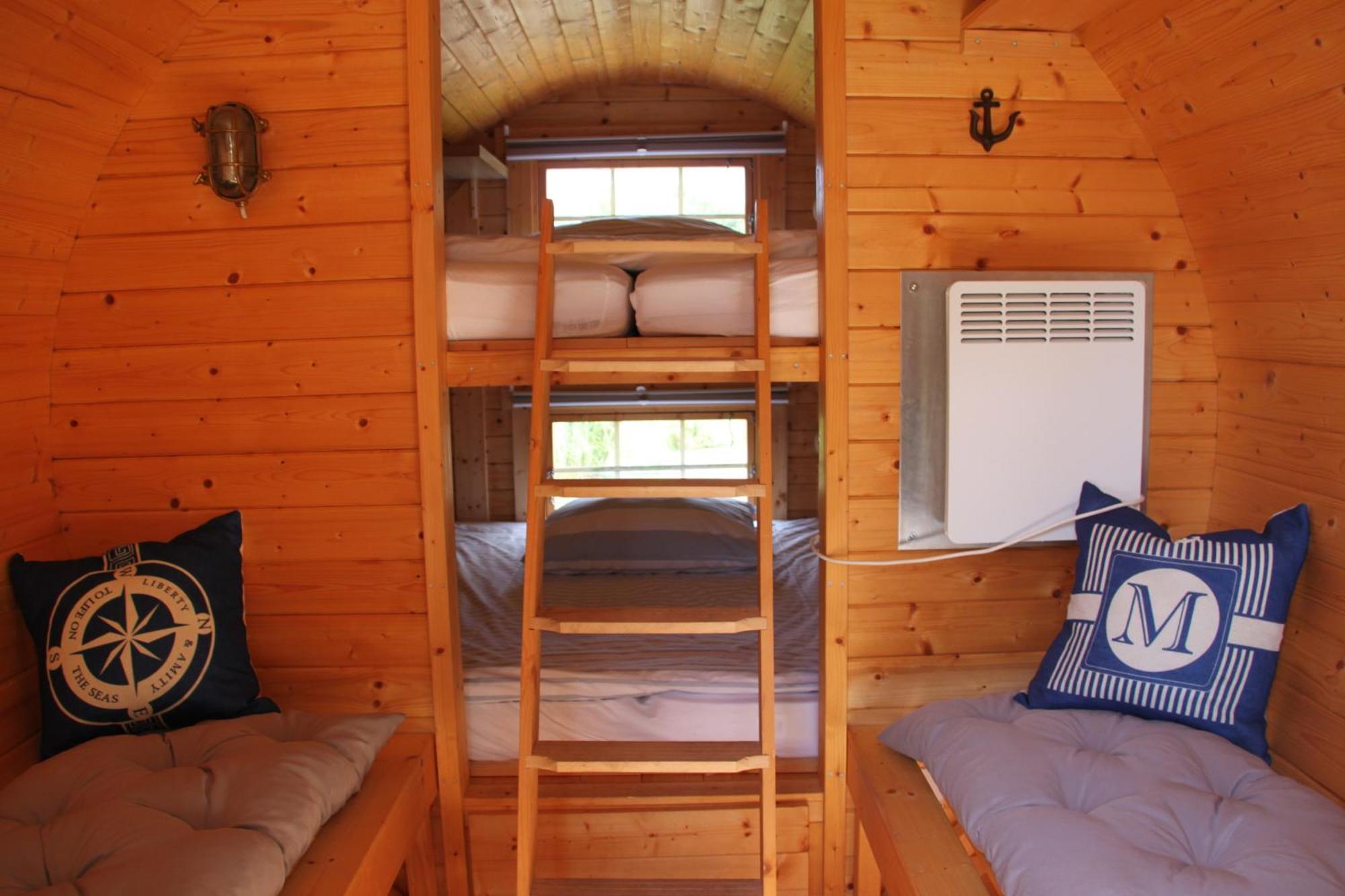 Schlaffaesser Teichwiesenhof Oldenburg in Holstein Habitación foto